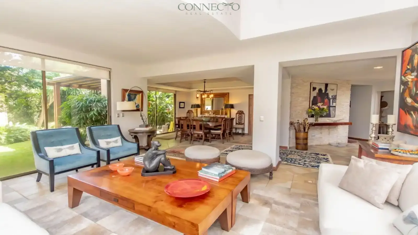 San José, San José, Escazú, Escazu, Jaboncillos, Casa Colonial, Moderna en Venta, Casa de Lujo de 4 Habitaciones
Cocina Gourmet con Encimeras de Granito, Suite Principal con Baño Tipo Spa, Jardín Paisajístico y Patio, Modern Colonial Home for Sale, 4-Bedroom Luxury House, Gourmet Kitchen with Granite Countertops, Master Suite with Spa Bathroom, Landscaped Backyard and Patio
