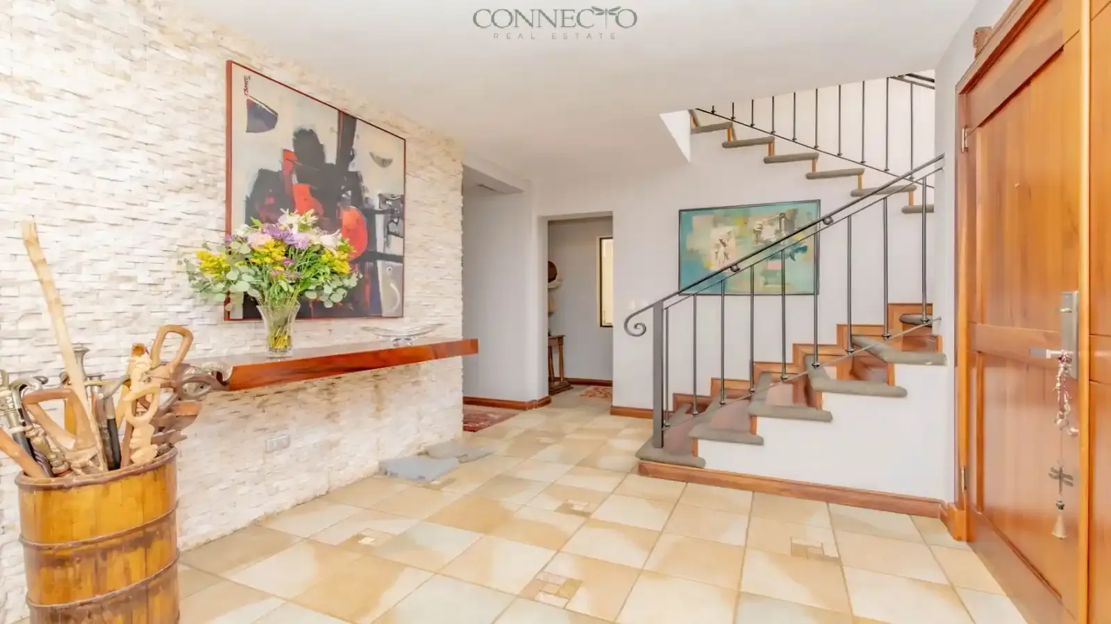 San José, San José, Escazú, Escazu, Jaboncillos, Casa Colonial, Moderna en Venta, Casa de Lujo de 4 Habitaciones
Cocina Gourmet con Encimeras de Granito, Suite Principal con Baño Tipo Spa, Jardín Paisajístico y Patio, Modern Colonial Home for Sale, 4-Bedroom Luxury House, Gourmet Kitchen with Granite Countertops, Master Suite with Spa Bathroom, Landscaped Backyard and Patio