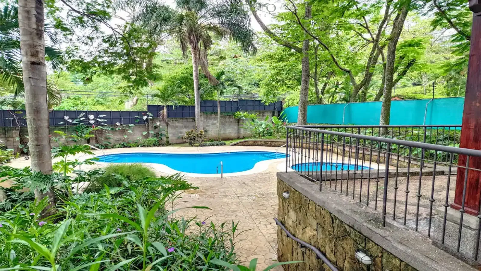 Santa Ana, San Jose, 4 Bedrooms Bedrooms, ,4 BathroomsBathrooms, 520 m&sup2; sqr meters,900 m&sup2;sqr meters, Condominium House,For Sale,1120