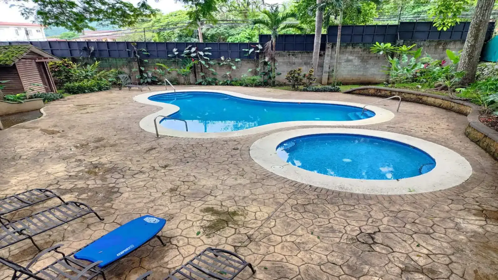 Santa Ana, San Jose, 4 Bedrooms Bedrooms, ,4 BathroomsBathrooms, 520 m&sup2; sqr meters,900 m&sup2;sqr meters, Condominium House,For Sale,1120