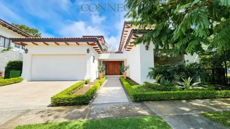 Santa Ana, San Jose, 3 Bedrooms Bedrooms, ,3 BathroomsBathrooms, 606 m² sqr meters,340 m²sqr meters, Condominium House,For Rent,1128