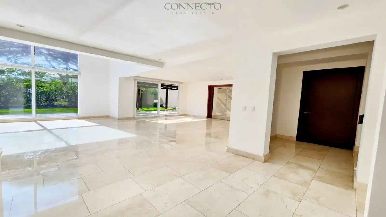 Escazú, San Jose, 4 Bedrooms Bedrooms, ,3 BathroomsBathrooms, 444 m&sup2; sqr meters,888 m&sup2;sqr meters, Condominium House,For Sale,1132