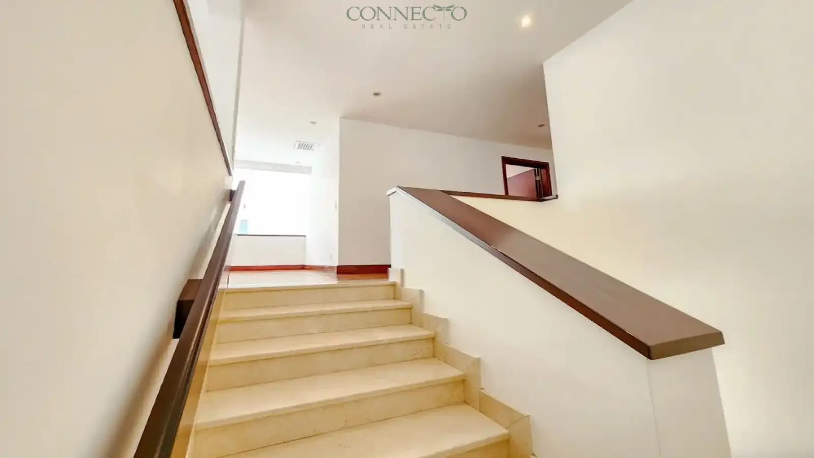 Escazú, San Jose, 4 Bedrooms Bedrooms, ,3 BathroomsBathrooms, 444 m&sup2; sqr meters,888 m&sup2;sqr meters, Condominium House,For Sale,1132