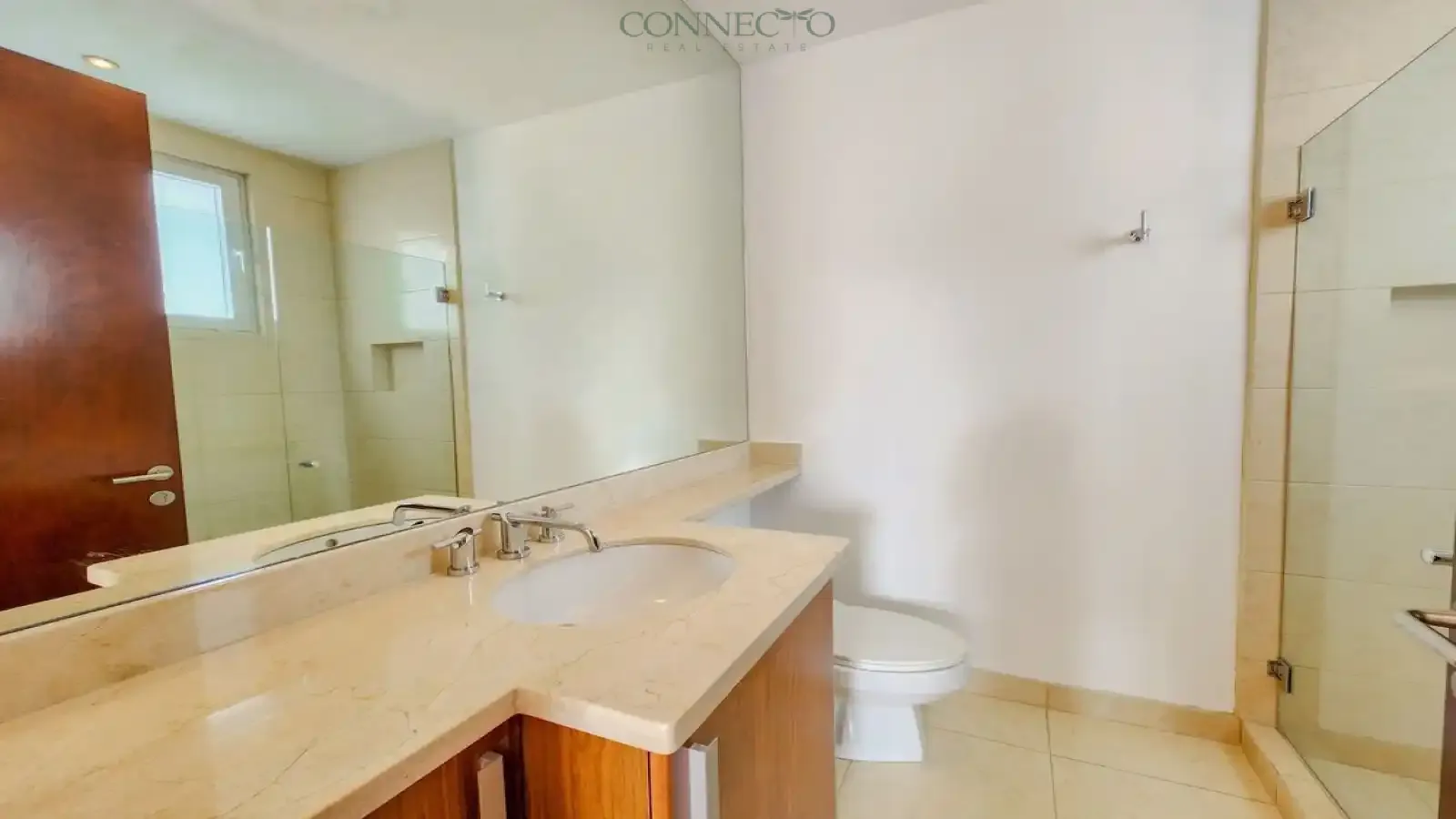 Escazú, San Jose, 4 Bedrooms Bedrooms, ,3 BathroomsBathrooms, 444 m&sup2; sqr meters,888 m&sup2;sqr meters, Condominium House,For Sale,1132