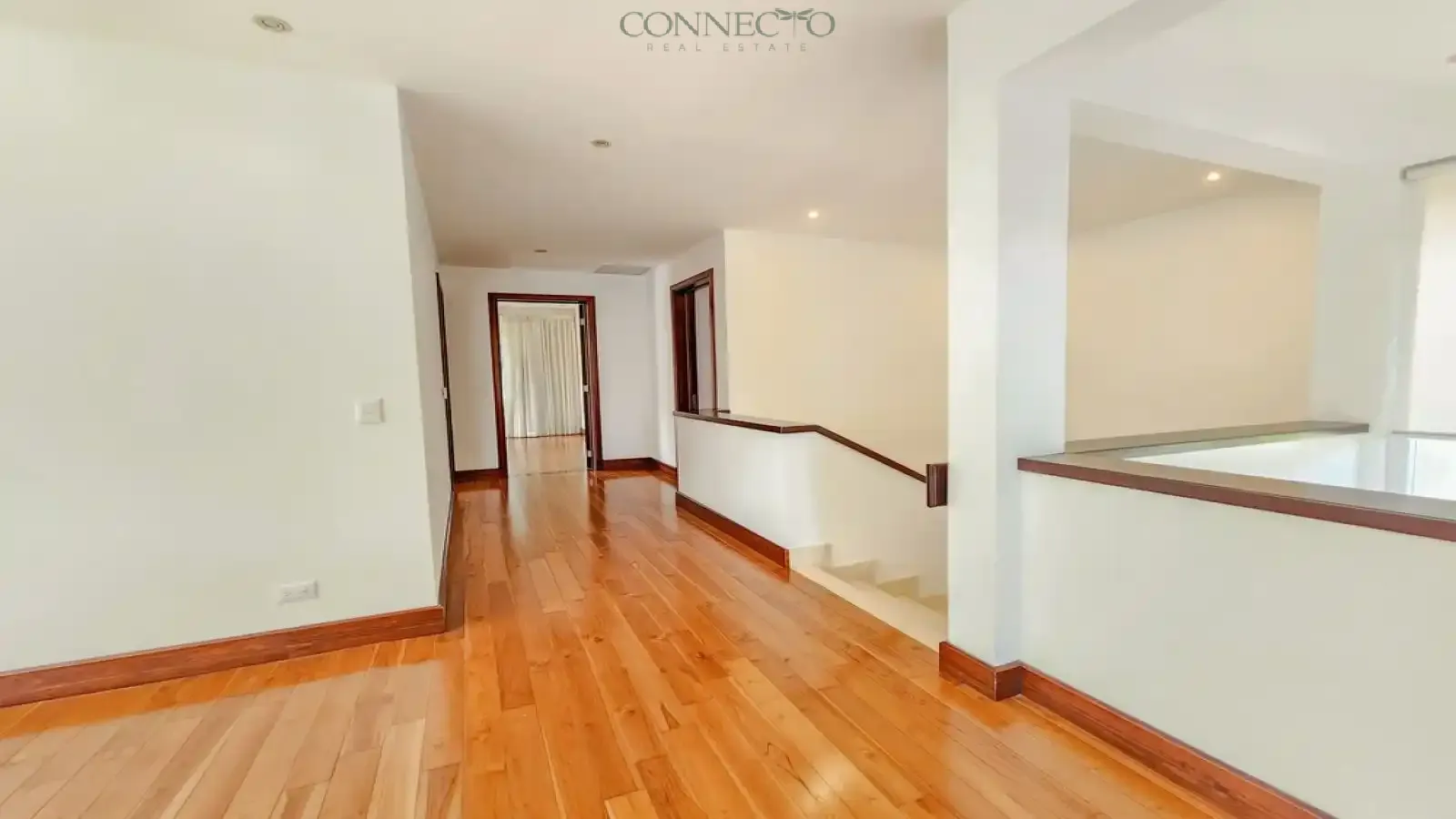 Escazú, San Jose, 4 Bedrooms Bedrooms, ,3 BathroomsBathrooms, 444 m&sup2; sqr meters,888 m&sup2;sqr meters, Condominium House,For Sale,1132