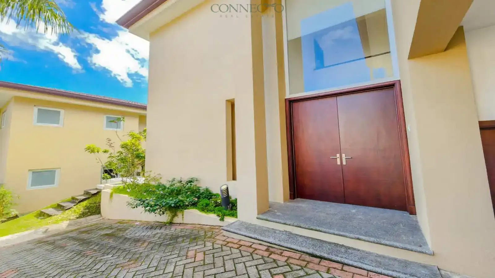 Escazú, San Jose, 4 Bedrooms Bedrooms, ,3 BathroomsBathrooms, 444 m&sup2; sqr meters,888 m&sup2;sqr meters, Condominium House,For Sale,1132