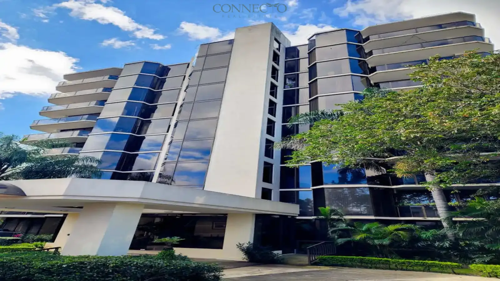 Escazú, San Jose, 3 Bedrooms Bedrooms, ,2 BathroomsBathrooms, 220 m&sup2; sqr meters, Apartment,For Sale,1133