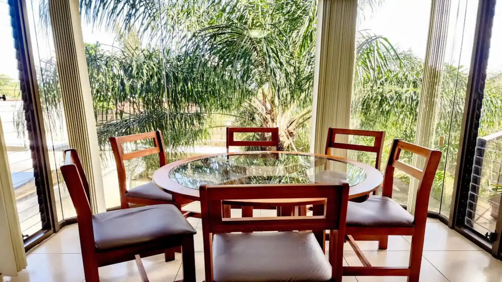 Escazú, San Jose, 3 Bedrooms Bedrooms, ,2 BathroomsBathrooms, 220 m&sup2; sqr meters, Apartment,For Sale,1133