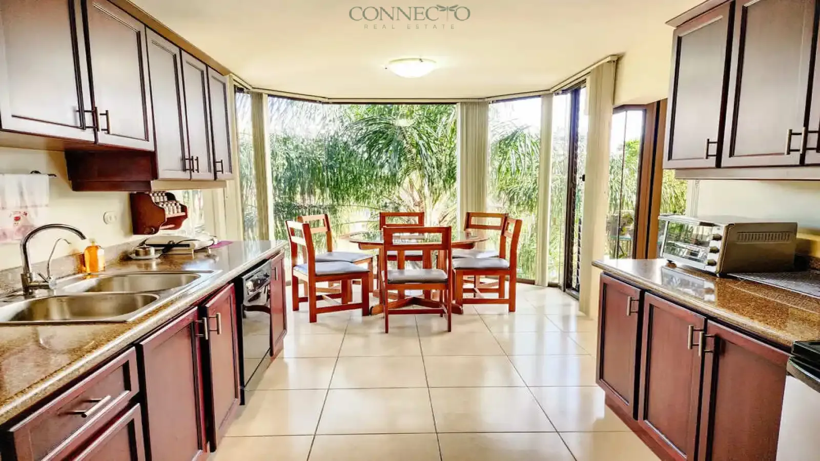 Escazú, San Jose, 3 Bedrooms Bedrooms, ,2 BathroomsBathrooms, 220 m&sup2; sqr meters, Apartment,For Sale,1133