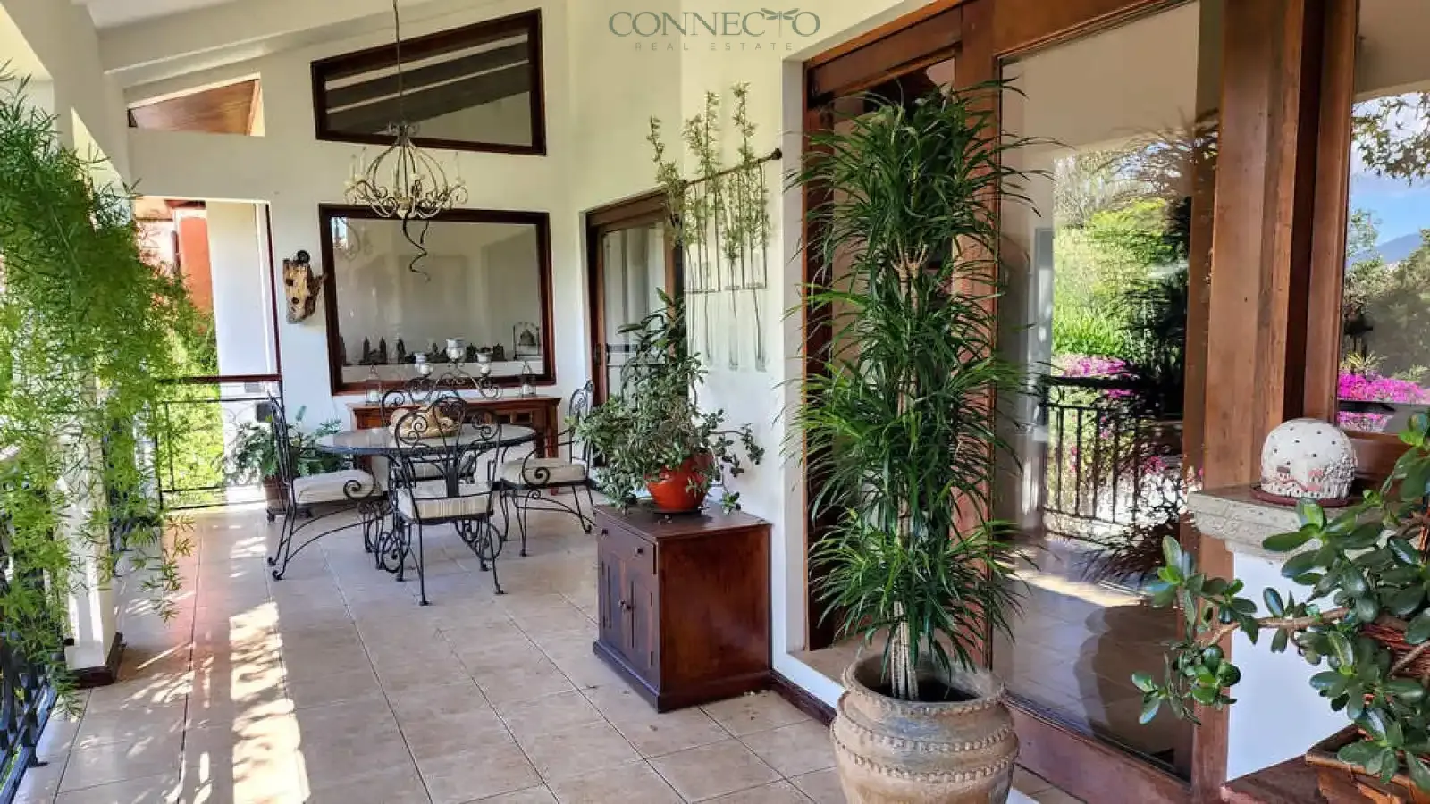 Cariari, Heredia, Belen, Belén, 4 bedroom, 4 bathroom, independent house, cancha de golf, golf living, golf course, casa independiente, cuarto en primer piso, bedroom on first floor, garden, luxury living, jardín, terraza, terrace