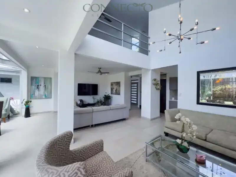 Santa Ana, San Jose, 3 Bedrooms Bedrooms, ,2 BathroomsBathrooms, 269 m² sqr meters,461 m²sqr meters, Condominium House,For Sale,1143