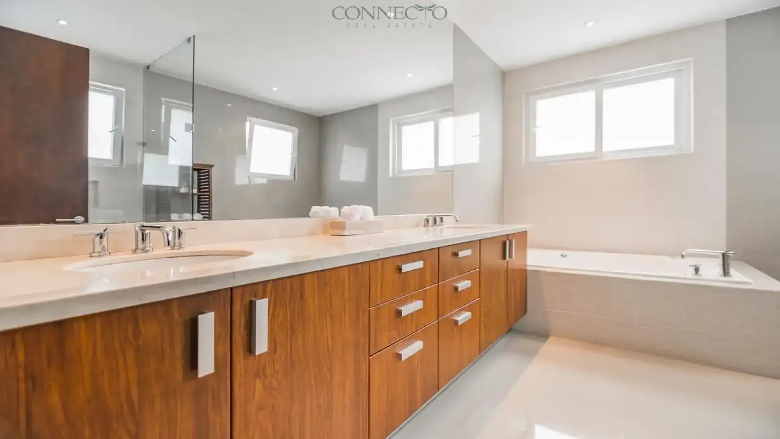 Escazú, San Jose, 4 Bedrooms Bedrooms, ,4 BathroomsBathrooms, 440 m&sup2; sqr meters,687 m&sup2;sqr meters, Condominium House,For Sale,1144