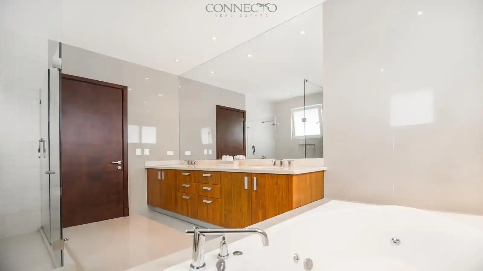 Escazú, San Jose, 4 Bedrooms Bedrooms, ,4 BathroomsBathrooms, 440 m&sup2; sqr meters,687 m&sup2;sqr meters, Condominium House,For Sale,1144