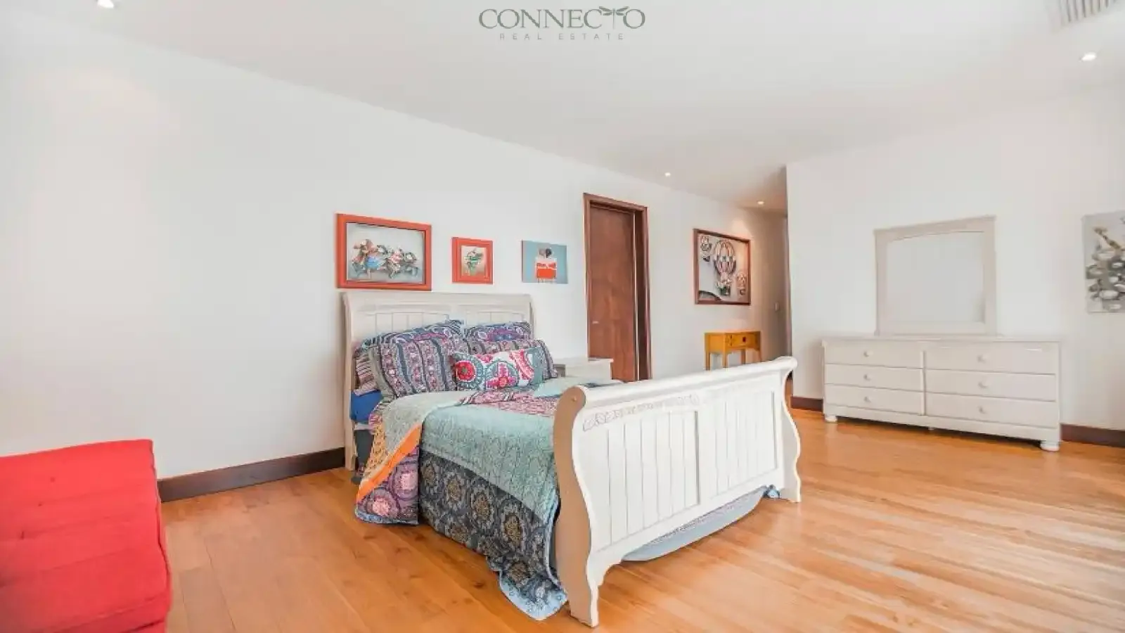 Escazú, San Jose, 4 Bedrooms Bedrooms, ,4 BathroomsBathrooms, 440 m&sup2; sqr meters,687 m&sup2;sqr meters, Condominium House,For Sale,1144