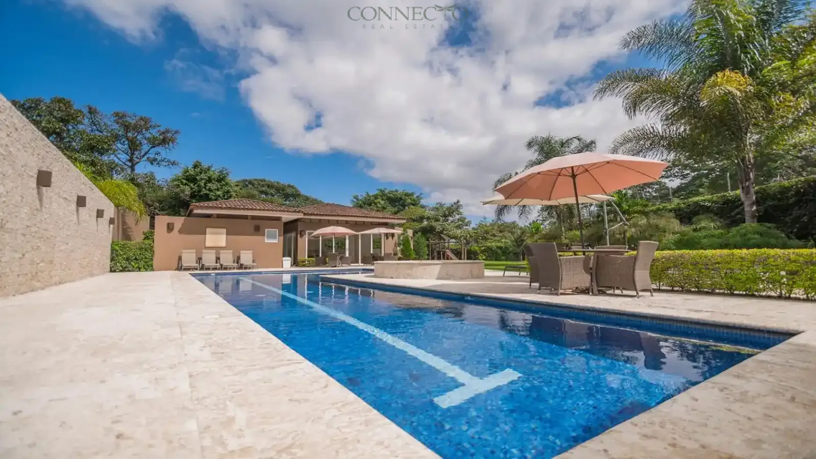 Escazú, San Jose, 4 Bedrooms Bedrooms, ,4 BathroomsBathrooms, 440 m&sup2; sqr meters,687 m&sup2;sqr meters, Condominium House,For Sale,1144