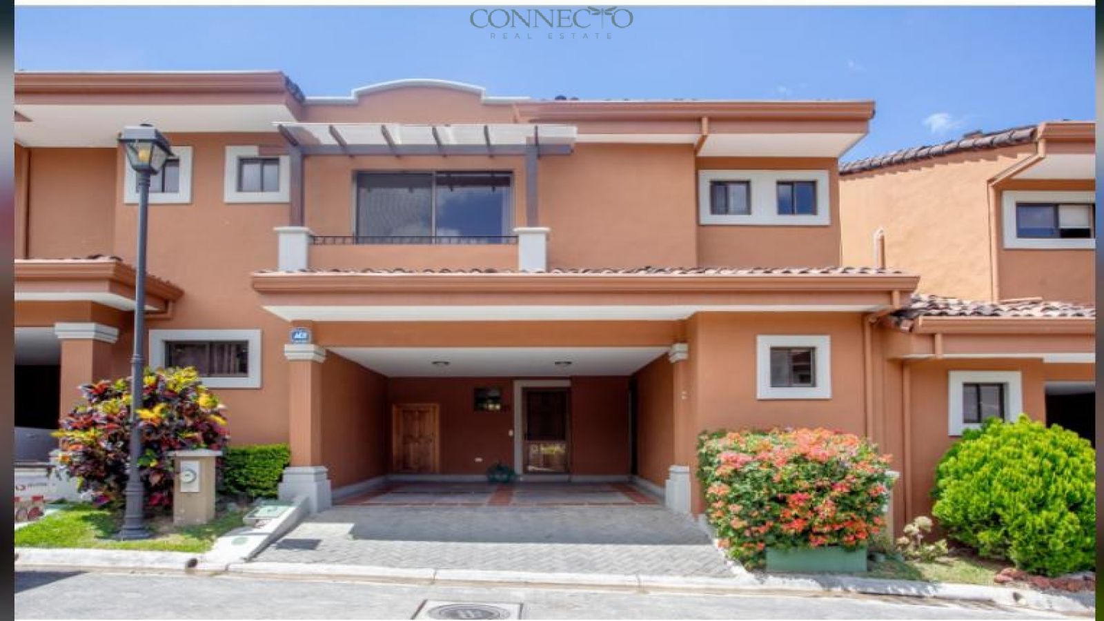 Villas de Valencia, Escazu, townhouse, oportunidad inversión, Investment opportunity, 3 bedroom, 3 habitaciones, open design, cocina integrada, vida en familia, family living, luxury living, condominio en Escazu, condo living in Escazu, resort style living, gated community.