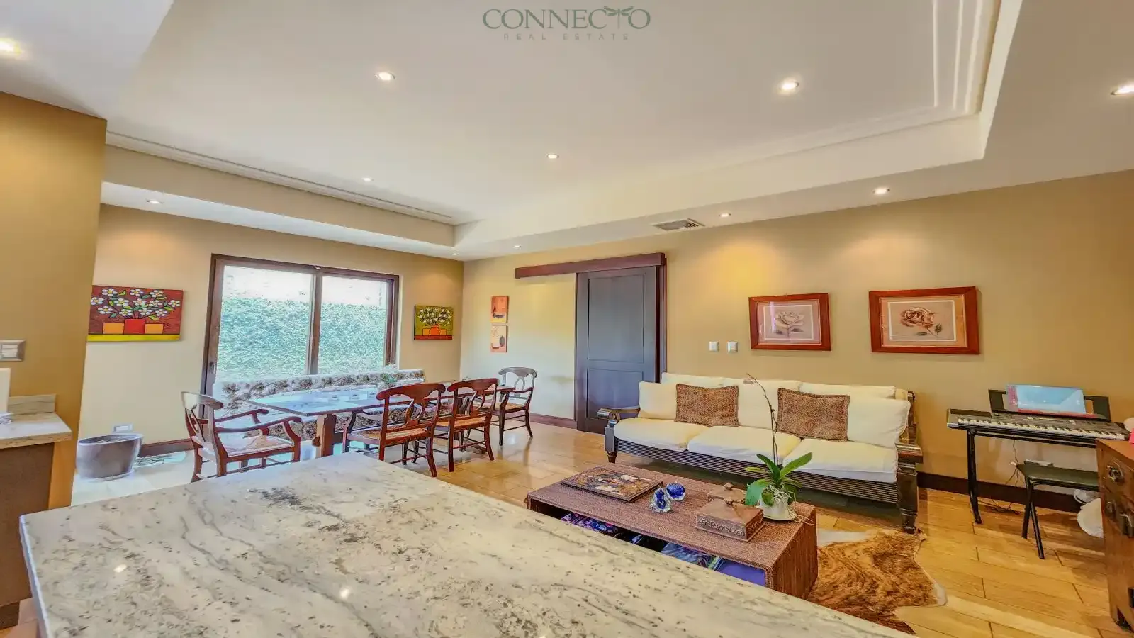 Hacienda del Sol, 4 bedroom and office, 4 habitaciones y oficina, Santa Ana, jardÃn, garden, luxury home, casa de lujo, inversión, investment home, gourmet kitchen, cocina gourmet Hacienda del Sol, 4 bedroom and office, 4 habitaciones y oficina, Santa Ana, jardÃn, garden, luxury home, casa de lujo, inversión, investment home, gourmet kitchen, cocina gourmet
