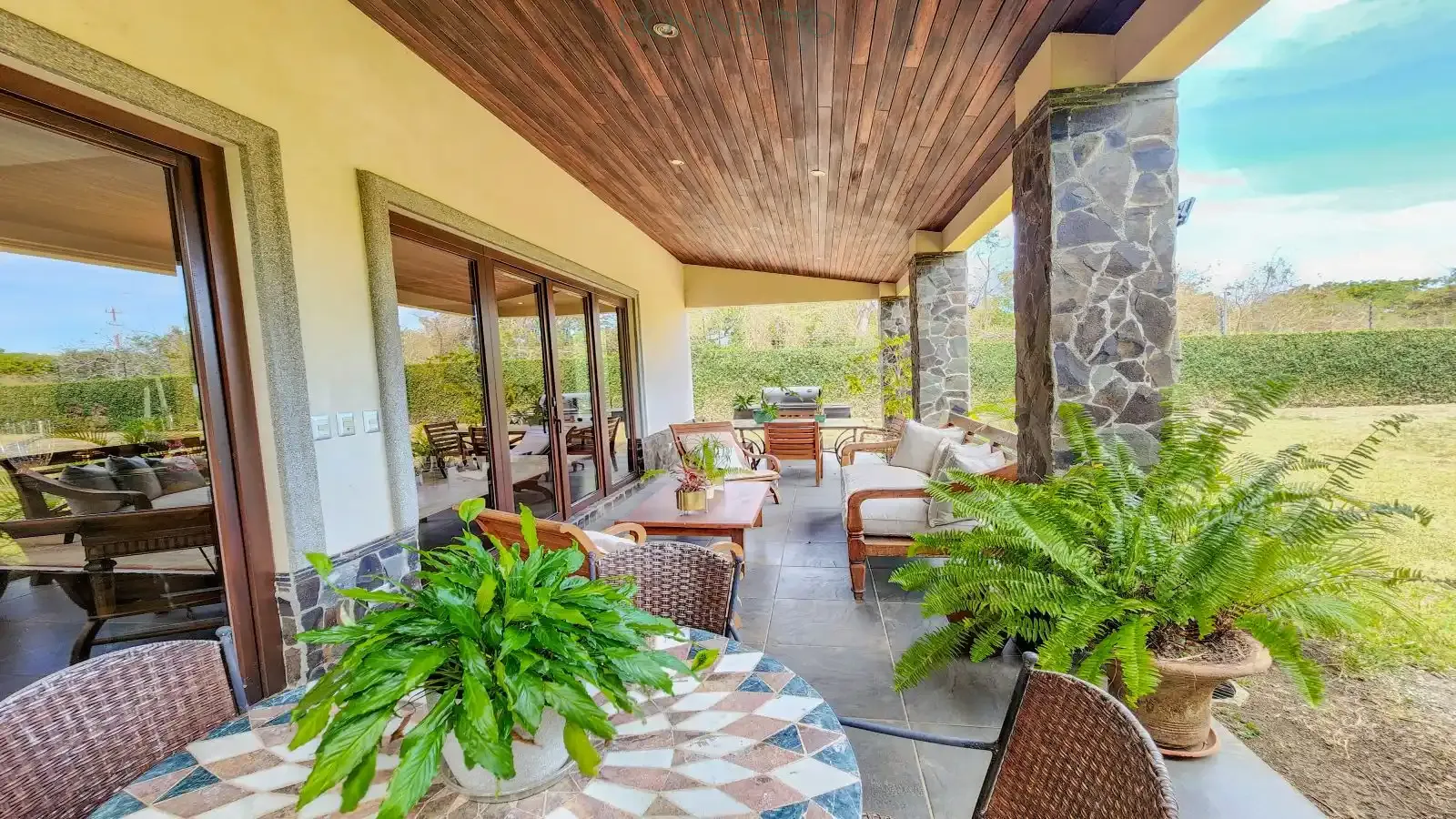 Hacienda del Sol, 4 bedroom and office, 4 habitaciones y oficina, Santa Ana, jardÃn, garden, luxury home, casa de lujo, inversión, investment home, gourmet kitchen, cocina gourmet Hacienda del Sol, 4 bedroom and office, 4 habitaciones y oficina, Santa Ana, jardÃn, garden, luxury home, casa de lujo, inversión, investment home, gourmet kitchen, cocina gourmet