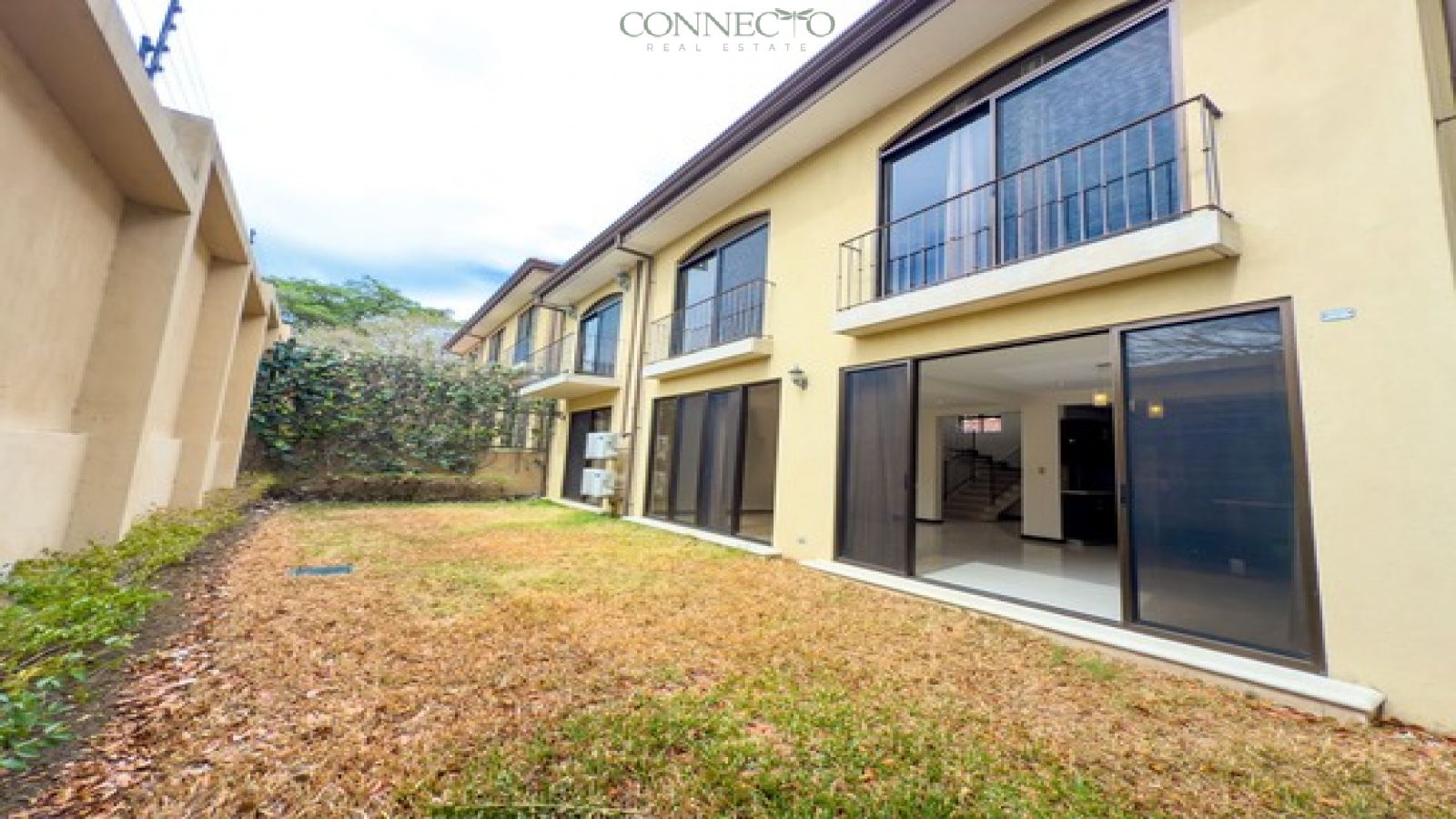 Escazú, San Jose, 4 Bedrooms Bedrooms, ,4 BathroomsBathrooms, 300 m² sqr meters,310 m²sqr meters, Condominium House,For Sale,1150