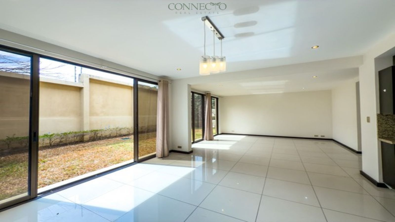 Escazú, San Jose, 4 Bedrooms Bedrooms, ,4 BathroomsBathrooms, 300 m² sqr meters,310 m²sqr meters, Condominium House,For Sale,1150