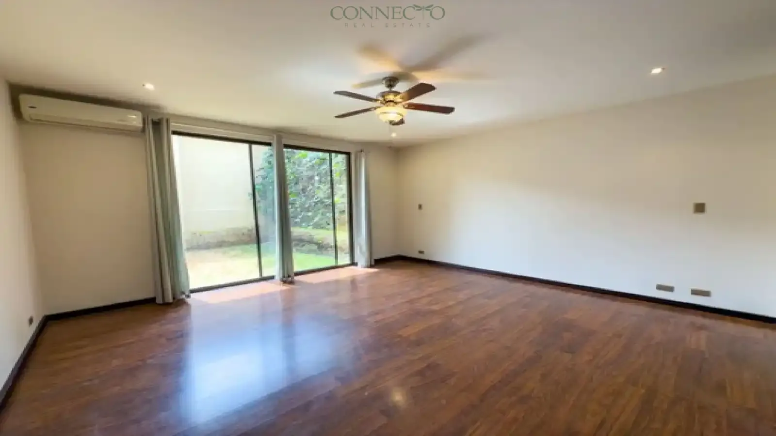 Escazú, San Jose, 4 Bedrooms Bedrooms, ,4 BathroomsBathrooms, 300 m&sup2; sqr meters,310 m&sup2;sqr meters, Condominium House,For Sale,1150