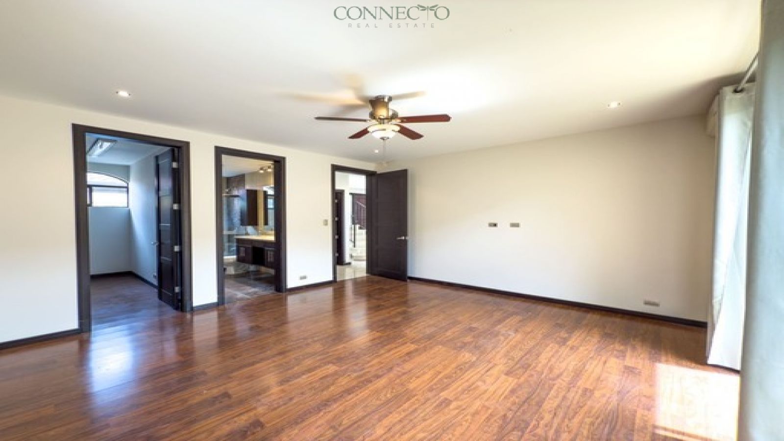 Escazú, San Jose, 4 Bedrooms Bedrooms, ,4 BathroomsBathrooms, 300 m² sqr meters,310 m²sqr meters, Condominium House,For Sale,1150