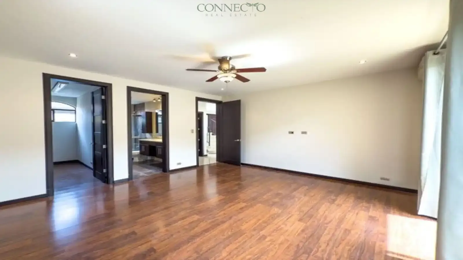 Escazú, San Jose, 4 Bedrooms Bedrooms, ,4 BathroomsBathrooms, 300 m&sup2; sqr meters,310 m&sup2;sqr meters, Condominium House,For Sale,1150