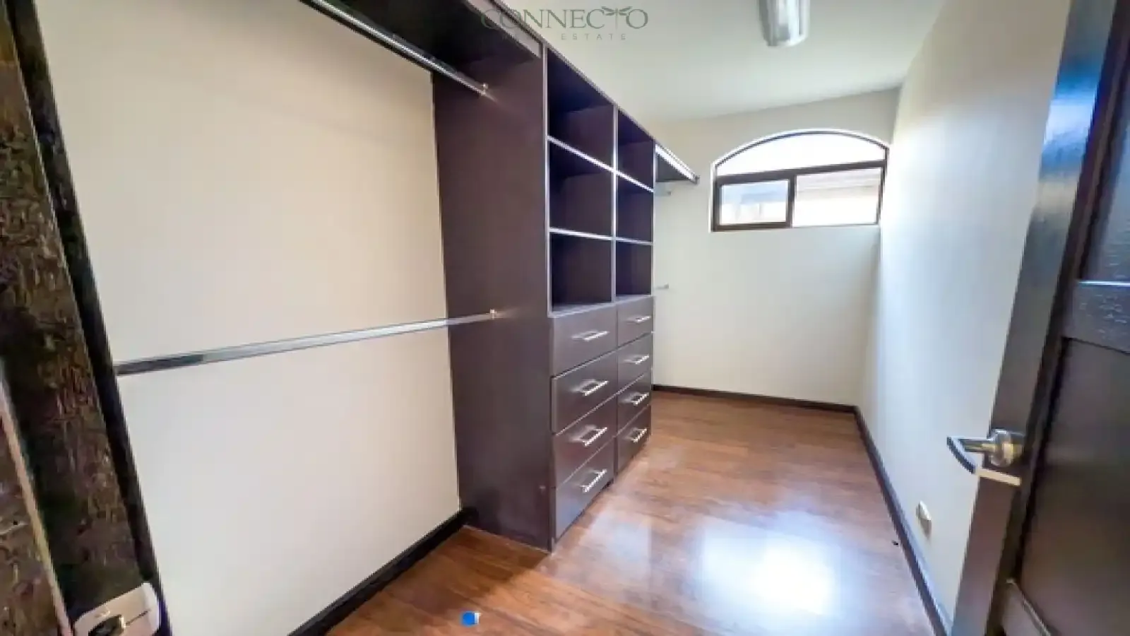 Escazú, San Jose, 4 Bedrooms Bedrooms, ,4 BathroomsBathrooms, 300 m&sup2; sqr meters,310 m&sup2;sqr meters, Condominium House,For Sale,1150