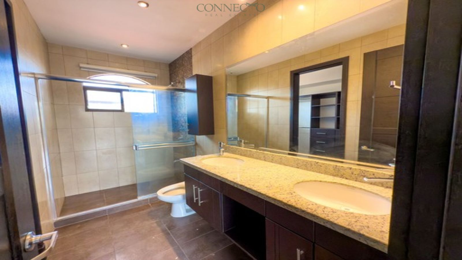 Escazú, San Jose, 4 Bedrooms Bedrooms, ,4 BathroomsBathrooms, 300 m² sqr meters,310 m²sqr meters, Condominium House,For Sale,1150