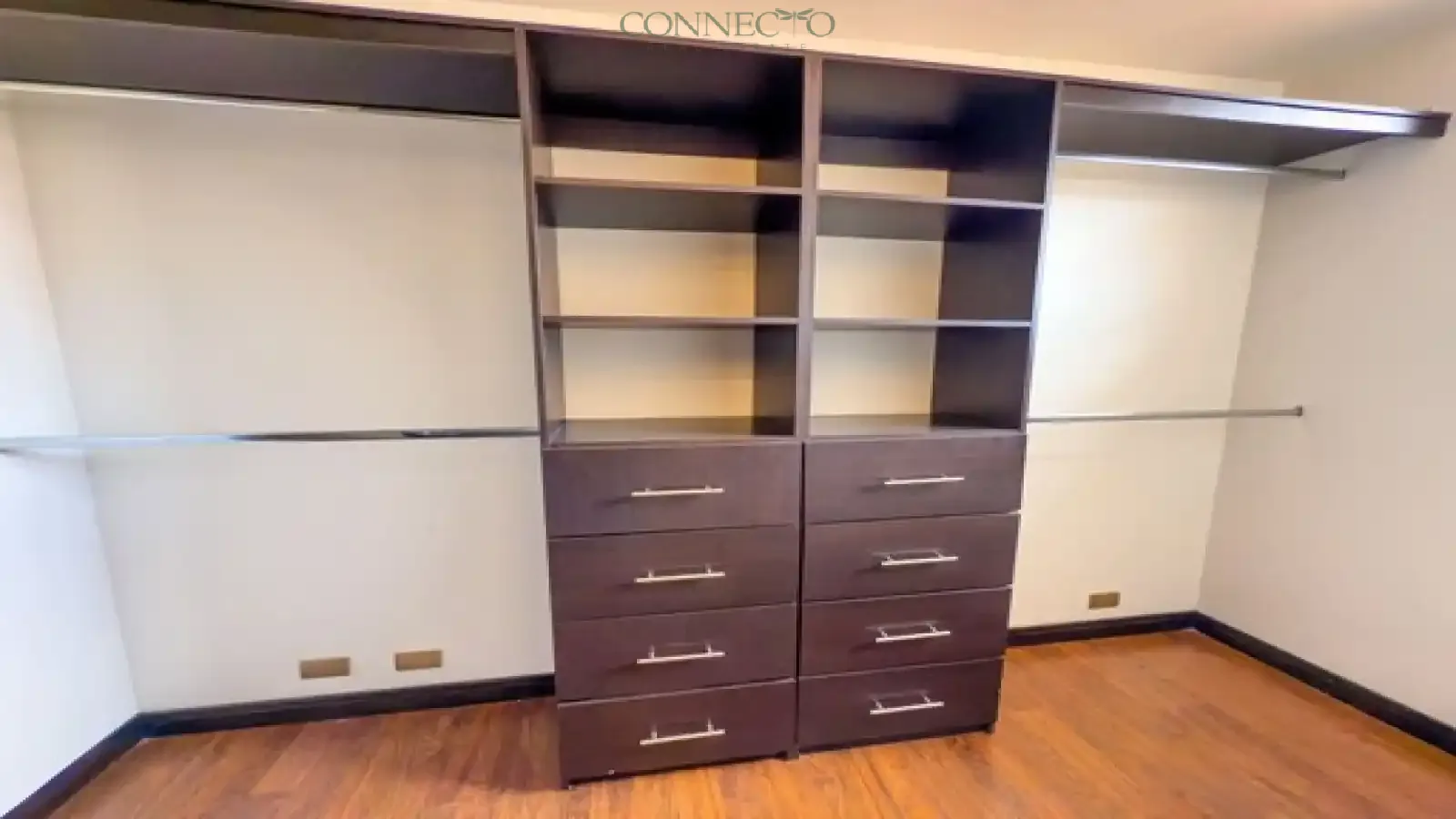 Escazú, San Jose, 4 Bedrooms Bedrooms, ,4 BathroomsBathrooms, 300 m&sup2; sqr meters,310 m&sup2;sqr meters, Condominium House,For Sale,1150