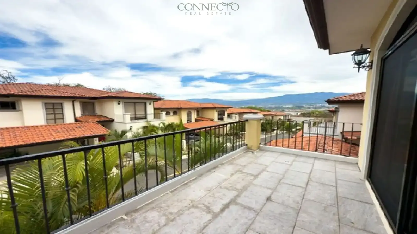 Escazú, San Jose, 4 Bedrooms Bedrooms, ,4 BathroomsBathrooms, 300 m&sup2; sqr meters,310 m&sup2;sqr meters, Condominium House,For Sale,1150