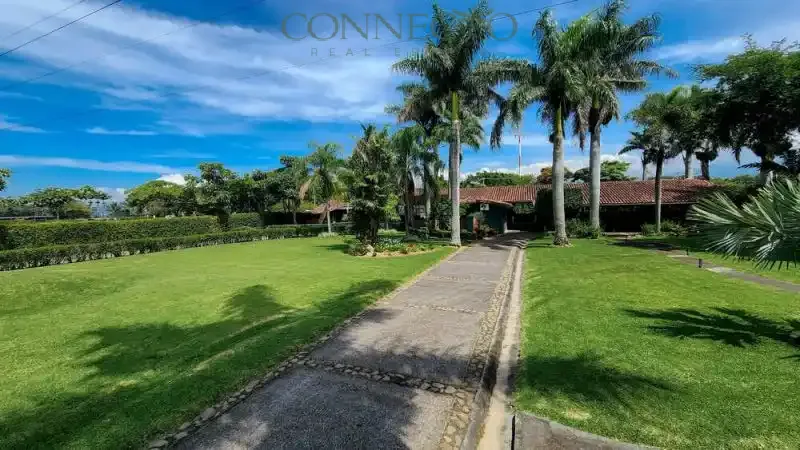 Alajuela, Alajuela, 3 Bedrooms Bedrooms, ,3 BathroomsBathrooms, ,4,500 m²sqr meters, Estate,For Sale,1151
