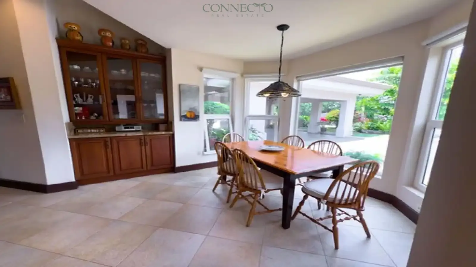 Heredia, Volcan Poás, Poas Volcano, Costa Rica luxury real estate, 1 floor house, casa de 1 planta, estate, residencial, residential area, mountain home, casa de montaña, finishes, arquitectura colonial, colonial architecture, vista, view, chimenea, chimney