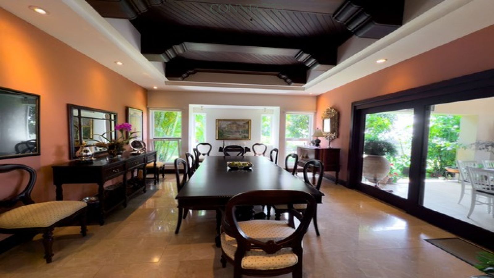 Heredia, Volcan Poás, Poas Volcano, Costa Rica luxury real estate, 1 floor house, casa de 1 planta, estate, residencial, residential area, mountain home, casa de montaña, finishes, arquitectura colonial, colonial architecture, vista, view, chimenea, chimney