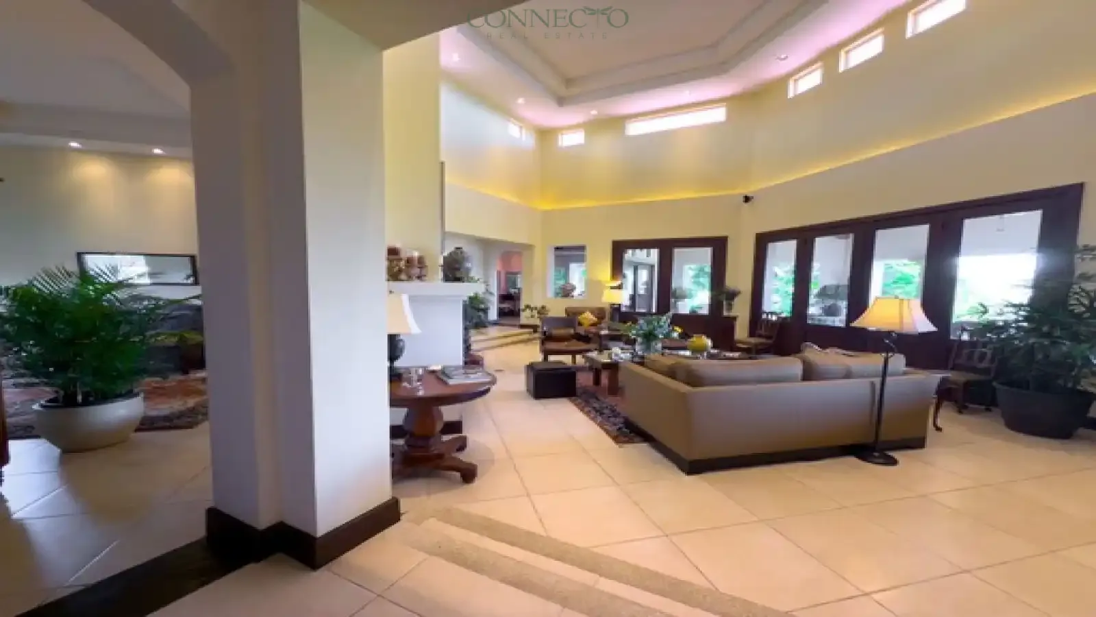 Heredia, Volcan Poás, Poas Volcano, Costa Rica luxury real estate, 1 floor house, casa de 1 planta, estate, residencial, residential area, mountain home, casa de montaña, finishes, arquitectura colonial, colonial architecture, vista, view, chimenea, chimney