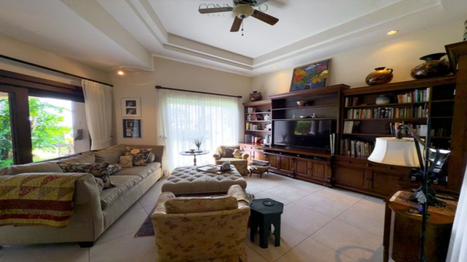 Heredia, Volcan Poás, Poas Volcano, Costa Rica luxury real estate, 1 floor house, casa de 1 planta, estate, residencial, residential area, mountain home, casa de montaña, finishes, arquitectura colonial, colonial architecture, vista, view, chimenea, chimney