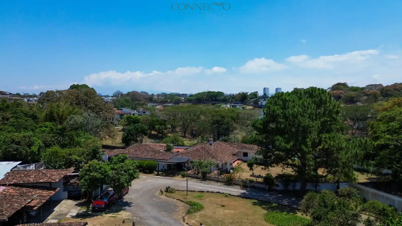 Development lot Barreal Heredia,
Commercial land for sale Heredia,
Mixed-use property Costa Rica,
Investment land Barreal Heredia,
Lot for residential and commercial development Heredia,
Land for sale in Barreal de Heredia,
Terreno en venta Heredia, desarrollo comercial en Heredia, Lote para desarrollar en Heredia, uso mixto Heredia, lote para uso mixto Heredia