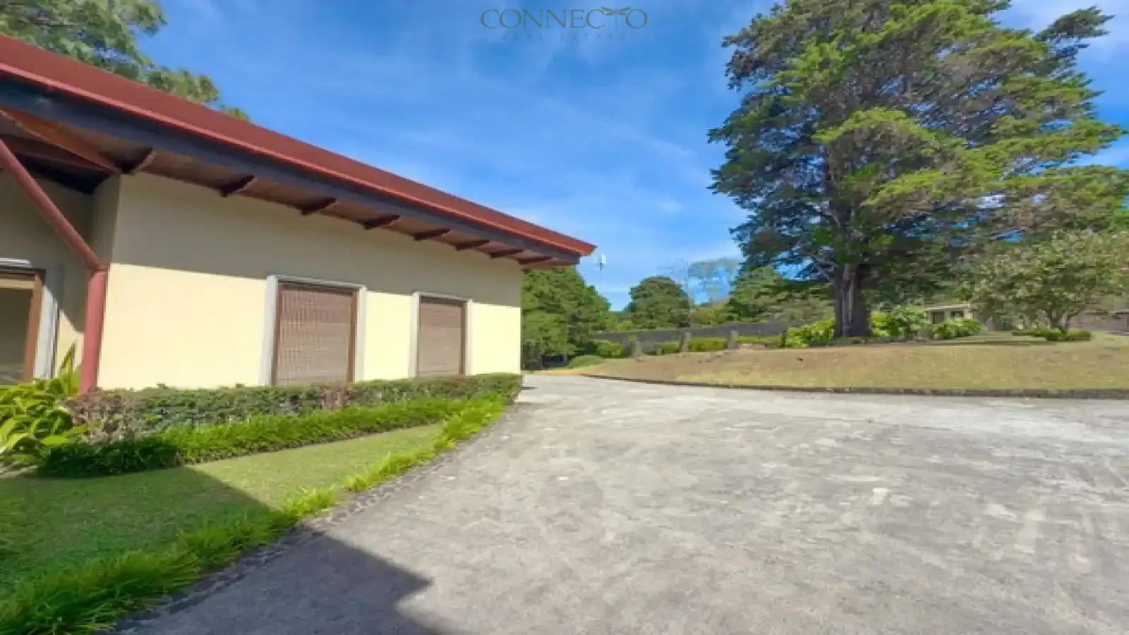 San Rafael, Heredia, 3 Bedrooms Bedrooms, ,3 BathroomsBathrooms, 560 m&sup2; sqr meters,8,100 m&sup2;sqr meters, Independent House,For Sale,1163