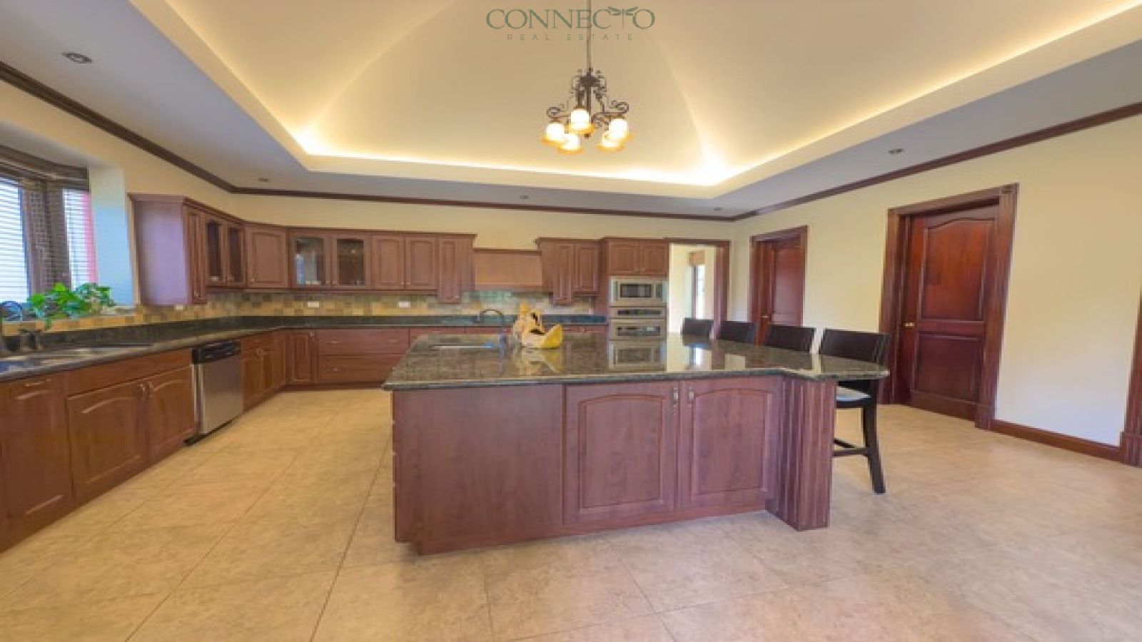 San Rafael, Heredia, 3 Bedrooms Bedrooms, ,3 BathroomsBathrooms, 560 m² sqr meters,8,100 m²sqr meters, Independent House,For Sale,1163