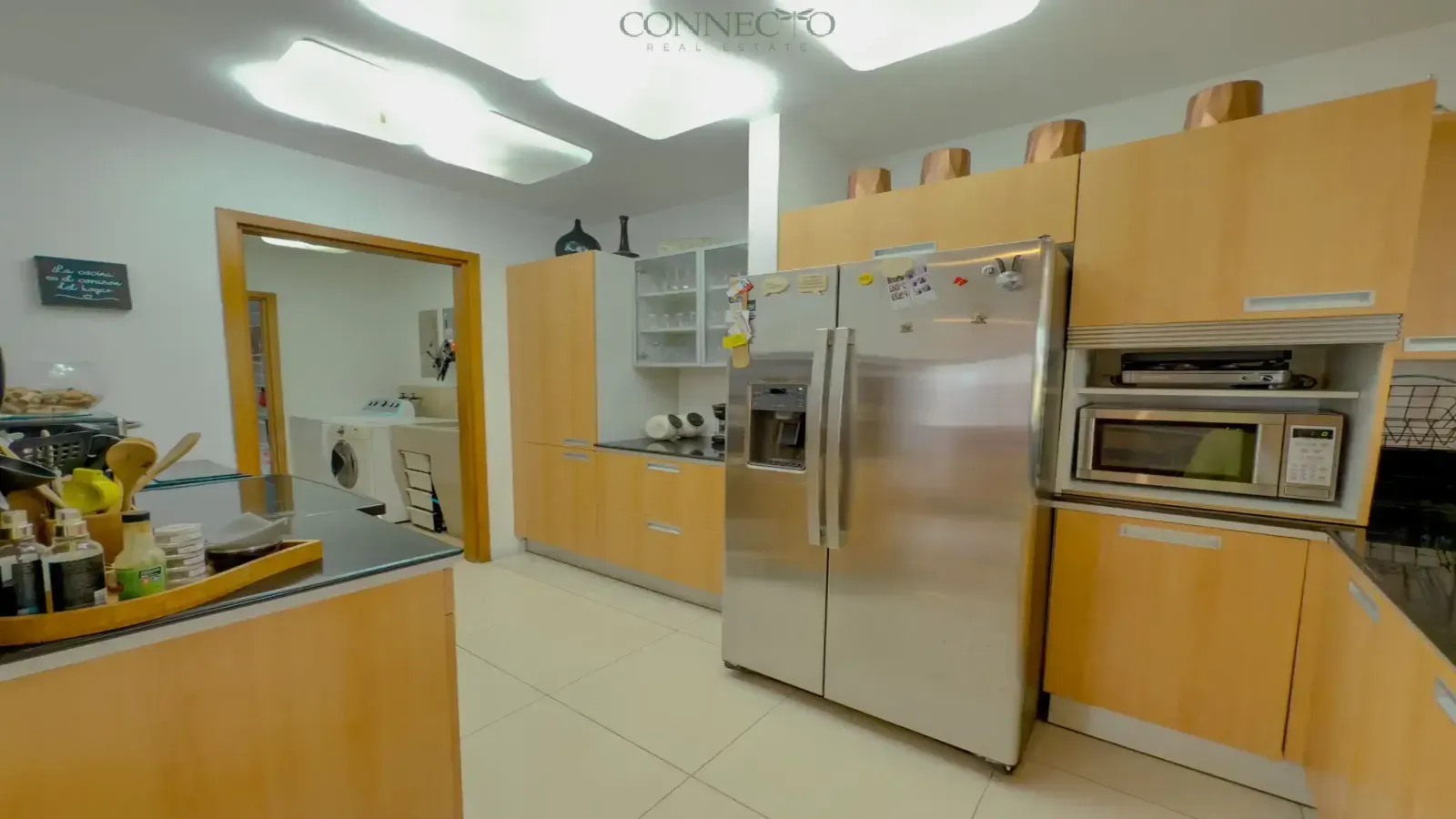 Townhouse in Santa Ana, casa en condominio en Santa Ana, 4 habitaciones, 4 bedroom home, 4 bedroom house, pool, piscina, condominium home in Santa Ana.