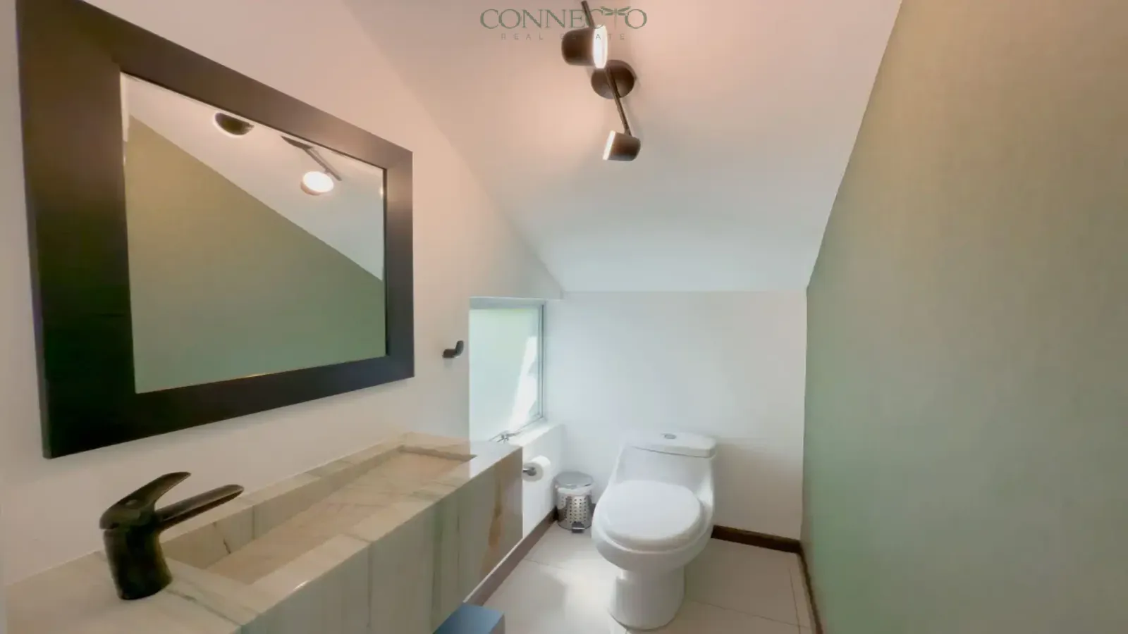 casa en venta Santa Ana centro, casa moderna Santa Ana, condominio familiar Santa Ana, casa de 3 pisos Costa Rica, propiedad en condominio seguro, casa luminosa Santa Ana, casa con oficina en casa, casa con terraza Santa Ana, suite principal con walk-in closet, casa con cuarto de servicio, casa con ventilación cruzada, casa contemporánea Costa Rica, bienes raíces Santa Ana, casa cerca de Escazú, propiedad familiar Santa Ana, casa con sala de TV, inversión inmobiliaria Santa Ana, casa en condominio privado Costa Rica, real estate Santa Ana Costa Rica, Connecto Real Estate, Santa Ana Costa Rica home for sale, modern home Santa Ana center, gated community home Santa Ana, 3 story house Costa Rica, family home in Santa Ana, contemporary condo home Costa Rica, bright home with natural light, Santa Ana real estate investment, Central Valley Costa Rica property, home with office Costa Rica, house with terrace Santa Ana, master suite with walk-in closet, secure condominium Santa Ana, home near Escazú Costa Rica, expat home Santa Ana, luxury living Santa Ana Costa Rica, Costa Rica real estate listing, Connecto Real Estate Santa Ana