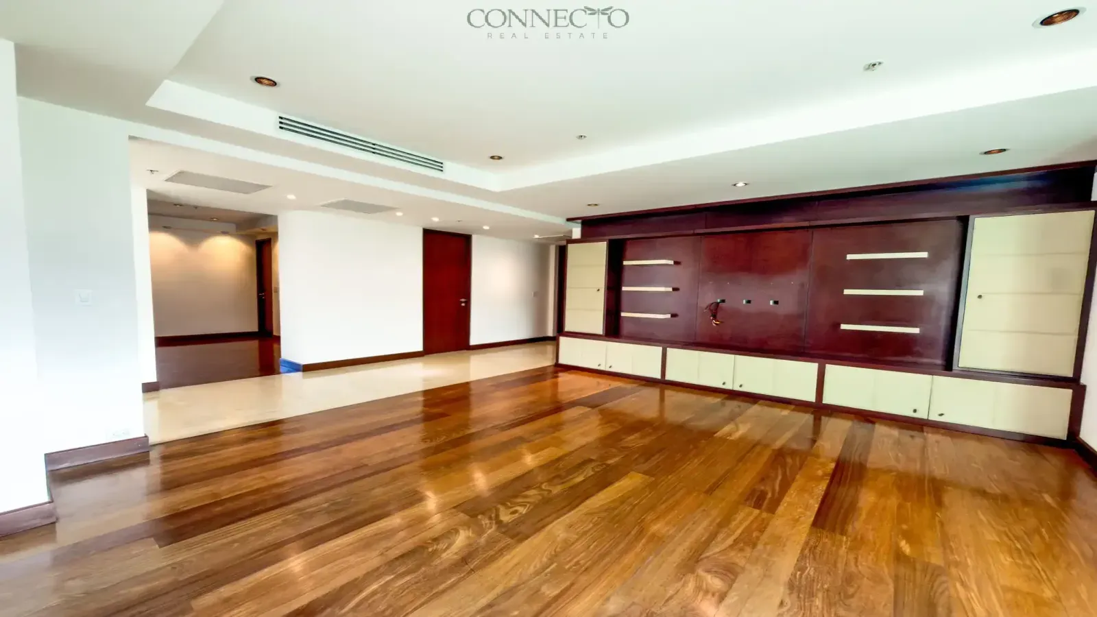 Escazú investment property, Central Park Escazú for sale, executive rental Escazú, luxury condo investment Costa Rica, rental income property Escazú, 3 bedroom potential apartment Escazú, high ROI condo Escazú.