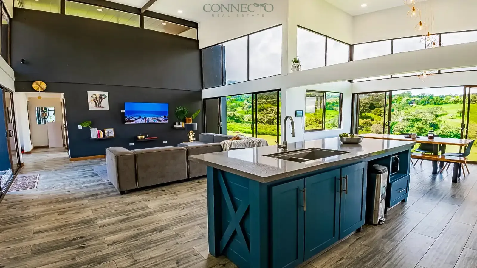 mountain home for sale Costa Rica, San José home with panoramic views, Coronado property for sale, Costa Rica home with land, house with ravine Costa Rica, Central Valley mountain property, second home Costa Rica for foreigners, private home near San José, Costa Rica nature retreat, Connecto Real Estate Costa Rica,casa en venta San José montañas, propiedad en Coronado Costa Rica, casa con terreno amplio Costa Rica, casa con quebrada Costa Rica, segunda residencia Costa Rica, casa con vista panorámica Valle Central, propiedad privada cerca de San José, Connecto Real Estate Costa Rica