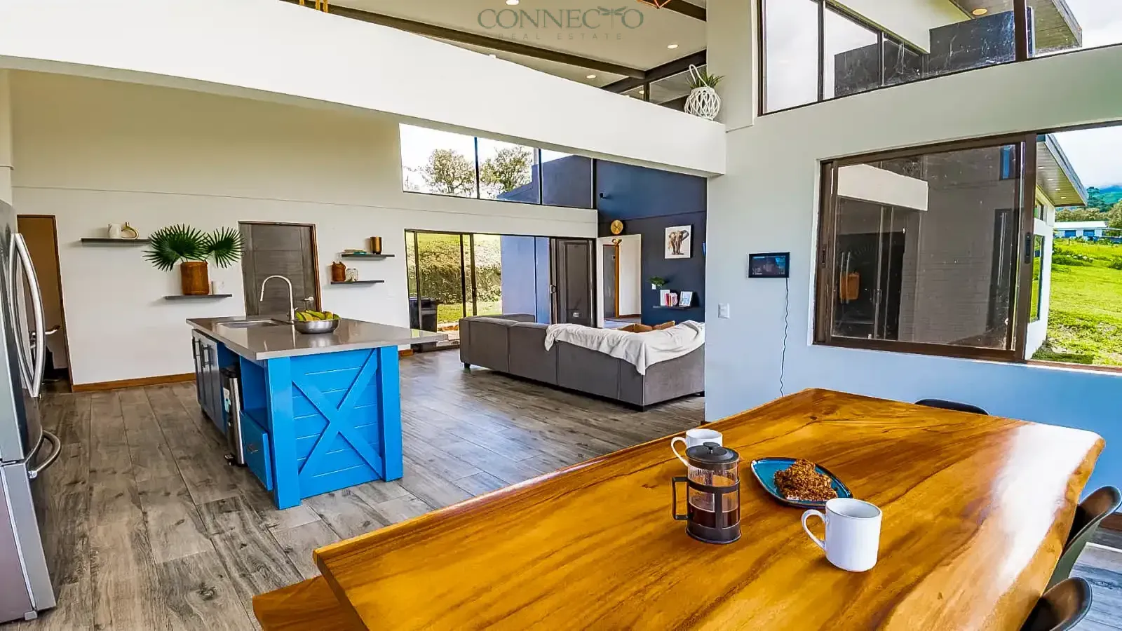 mountain home for sale Costa Rica, San José home with panoramic views, Coronado property for sale, Costa Rica home with land, house with ravine Costa Rica, Central Valley mountain property, second home Costa Rica for foreigners, private home near San José, Costa Rica nature retreat, Connecto Real Estate Costa Rica,casa en venta San José montañas, propiedad en Coronado Costa Rica, casa con terreno amplio Costa Rica, casa con quebrada Costa Rica, segunda residencia Costa Rica, casa con vista panorámica Valle Central, propiedad privada cerca de San José, Connecto Real Estate Costa Rica