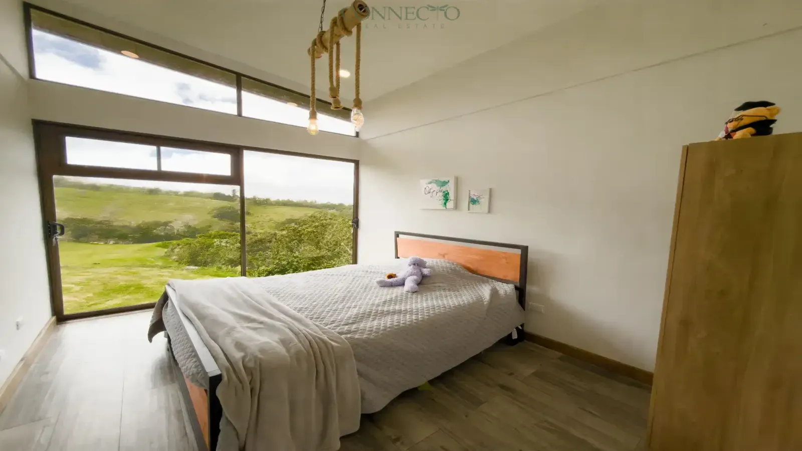 mountain home for sale Costa Rica, San José home with panoramic views, Coronado property for sale, Costa Rica home with land, house with ravine Costa Rica, Central Valley mountain property, second home Costa Rica for foreigners, private home near San José, Costa Rica nature retreat, Connecto Real Estate Costa Rica,casa en venta San José montañas, propiedad en Coronado Costa Rica, casa con terreno amplio Costa Rica, casa con quebrada Costa Rica, segunda residencia Costa Rica, casa con vista panorámica Valle Central, propiedad privada cerca de San José, Connecto Real Estate Costa Rica