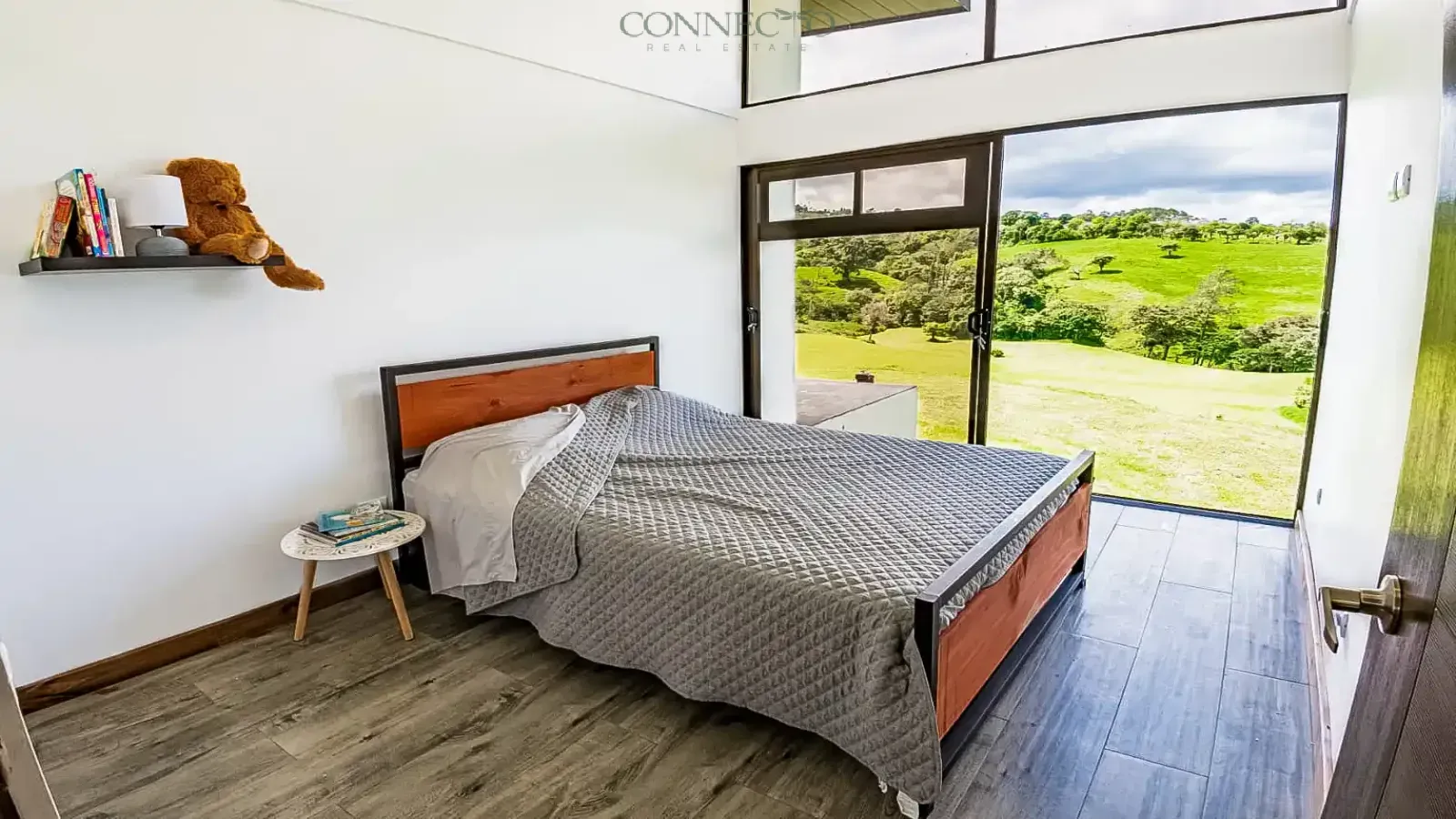 mountain home for sale Costa Rica, San José home with panoramic views, Coronado property for sale, Costa Rica home with land, house with ravine Costa Rica, Central Valley mountain property, second home Costa Rica for foreigners, private home near San José, Costa Rica nature retreat, Connecto Real Estate Costa Rica,casa en venta San José montañas, propiedad en Coronado Costa Rica, casa con terreno amplio Costa Rica, casa con quebrada Costa Rica, segunda residencia Costa Rica, casa con vista panorámica Valle Central, propiedad privada cerca de San José, Connecto Real Estate Costa Rica