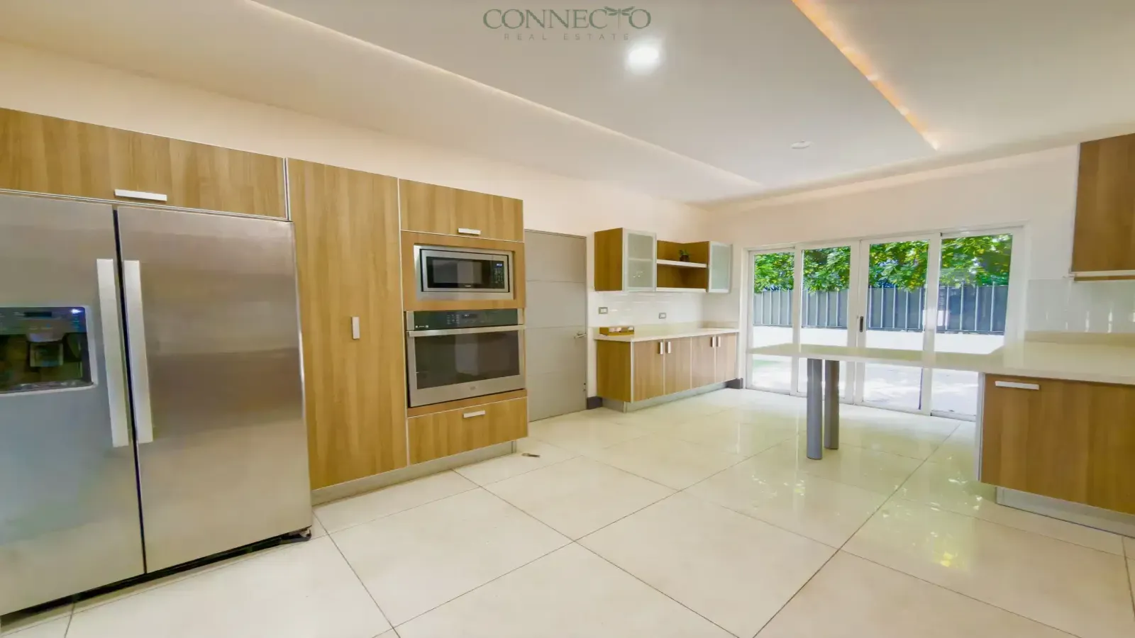 casa en alquiler Hacienda del Sol, alquiler casa Santa Ana, casa moderna Santa Ana, alquiler ejecutivo Costa Rica, casa en condominio Santa Ana, casa con habitación en primer nivel, Connecto Real Estate alquileres, Hacienda del Sol rental, home for rent Santa Ana Costa Rica, modern home Santa Ana, Santa Ana Costa Rica house for rent, executive rental Santa Ana, expat housing Santa Ana, gated community home Santa Ana, 4 bedroom home Santa Ana, luxury rental Santa Ana Costa Rica, Connecto Real Estate rentals