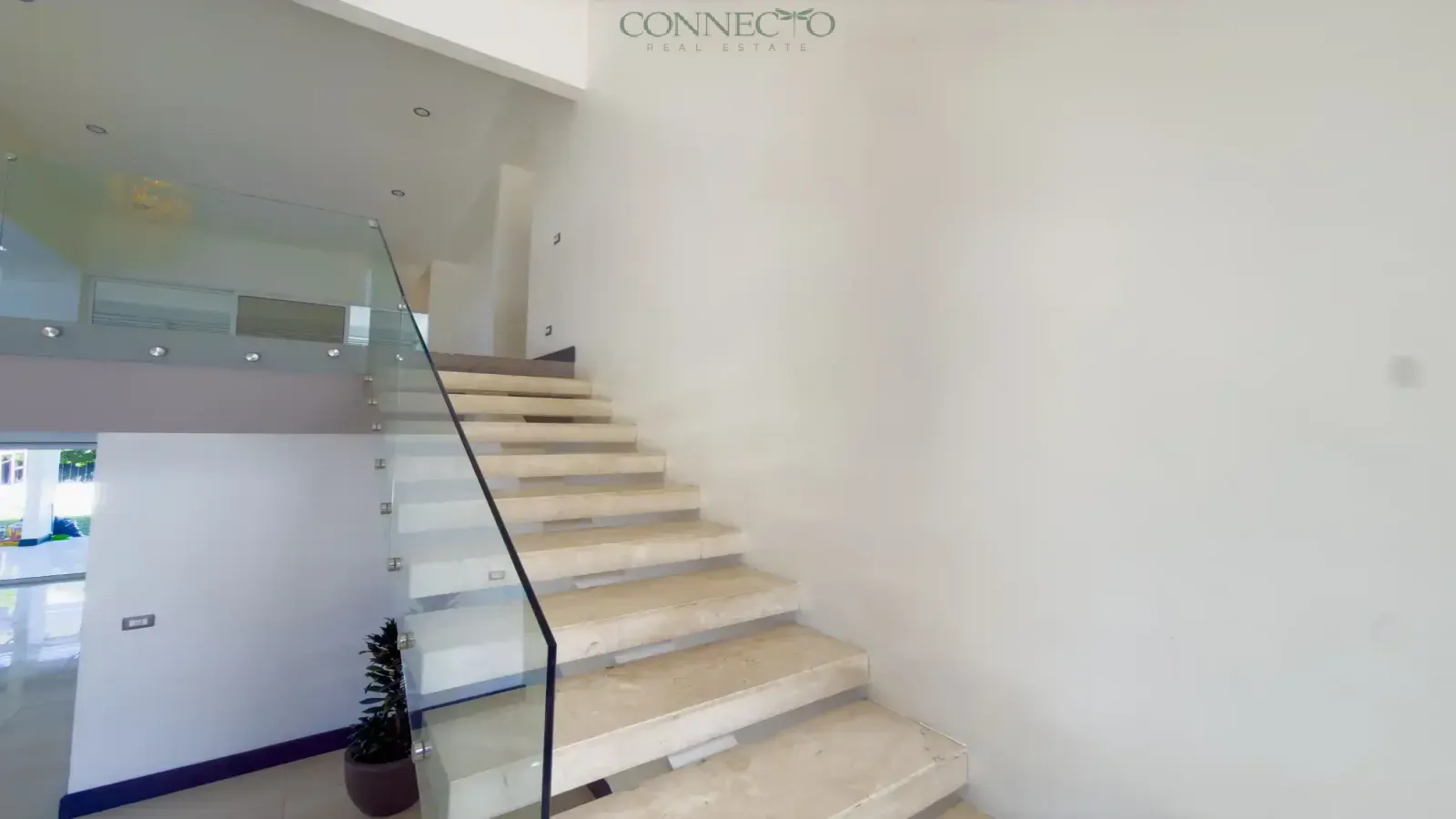 casa en alquiler Hacienda del Sol, alquiler casa Santa Ana, casa moderna Santa Ana, alquiler ejecutivo Costa Rica, casa en condominio Santa Ana, casa con habitación en primer nivel, Connecto Real Estate alquileres, Hacienda del Sol rental, home for rent Santa Ana Costa Rica, modern home Santa Ana, Santa Ana Costa Rica house for rent, executive rental Santa Ana, expat housing Santa Ana, gated community home Santa Ana, 4 bedroom home Santa Ana, luxury rental Santa Ana Costa Rica, Connecto Real Estate rentals