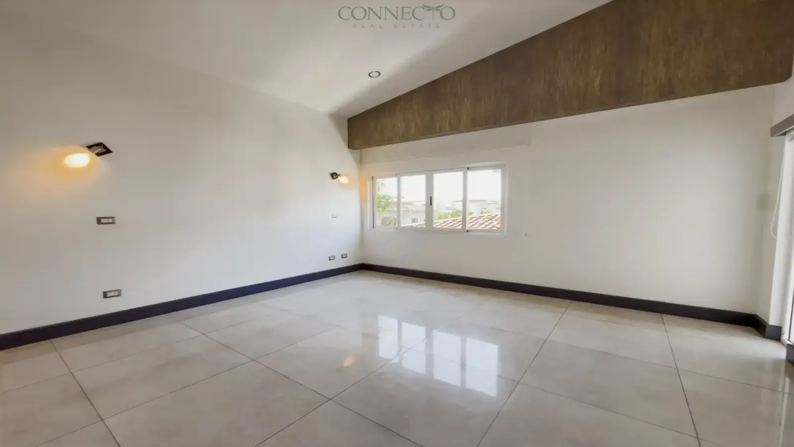 casa en alquiler Hacienda del Sol, alquiler casa Santa Ana, casa moderna Santa Ana, alquiler ejecutivo Costa Rica, casa en condominio Santa Ana, casa con habitación en primer nivel, Connecto Real Estate alquileres, Hacienda del Sol rental, home for rent Santa Ana Costa Rica, modern home Santa Ana, Santa Ana Costa Rica house for rent, executive rental Santa Ana, expat housing Santa Ana, gated community home Santa Ana, 4 bedroom home Santa Ana, luxury rental Santa Ana Costa Rica, Connecto Real Estate rentals