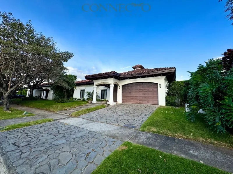 home for sale in Bosques de Lindora, single-story home Santa Ana Costa Rica, luxury home in gated community Lindora, 3 bedroom house in Santa Ana, spacious home for sale Costa Rica, one floor house Lindora, house with garden Santa Ana, real estate investment Santa Ana, property for renovation Costa Rica, gated community homes for sale Santa Ana, Connecto Real Estate Costa Rica, homes near AutoMercado Lindora, real estate listings Santa Ana Costa Rica, family home in Lindora, retirement property Costa Rica,casa en venta Bosques de Lindora, casa de una planta en Santa Ana, casa amplia con jardín Santa Ana, propiedades de lujo en Costa Rica, bienes raíces Santa Ana, casa para remodelar en Lindora, casa con potencial de inversión Santa Ana, condominio exclusivo en Santa Ana, casas en venta cerca de AutoMercado Lindora, Connecto Real Estate Costa Rica, casa de 3 dormitorios Santa Ana, comprar casa en Lindora
